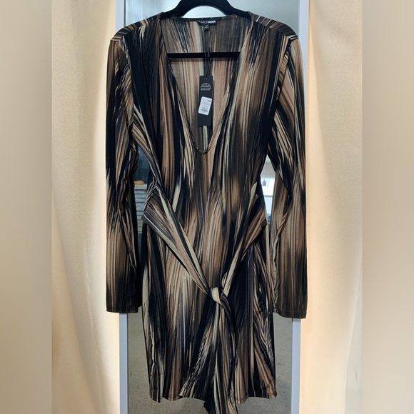 Fashion Nova Dress - Picture 2 of 3